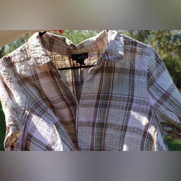 Erika Medium Short Sleeve Button Down - Picture 6 of 9